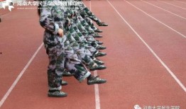 娱乐吃瓜酱军训,娱乐吃瓜酱的军旅成长记